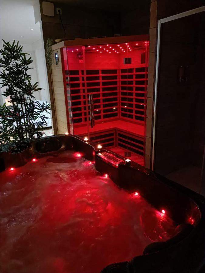 O temps suspendu sauna et jacuzzi Reims Exterior foto