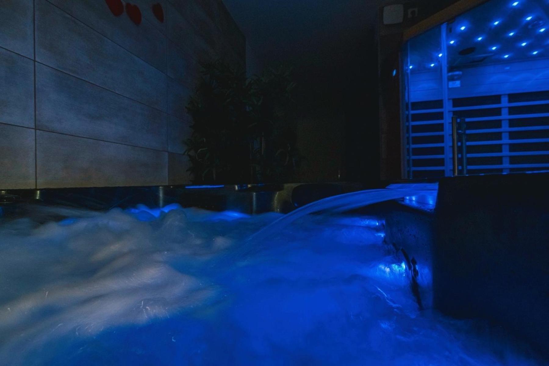 O temps suspendu sauna et jacuzzi Reims Exterior foto