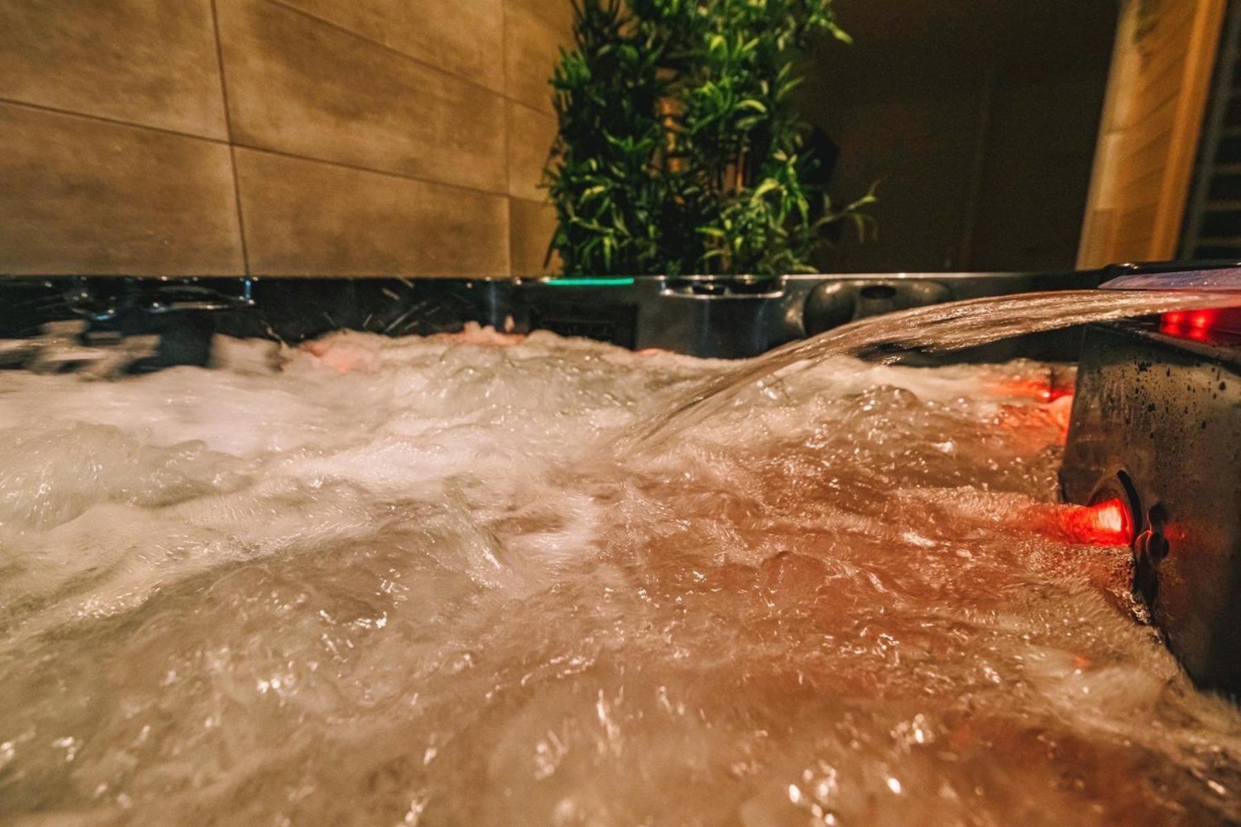 O temps suspendu sauna et jacuzzi Reims Exterior foto